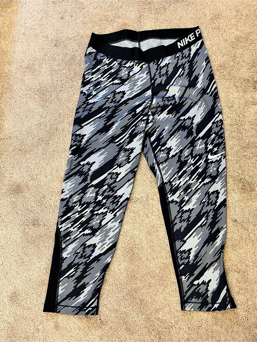 Nike Pro Gray Camo Leggings Camo Athletic Leggings Large Gum Yoga Running